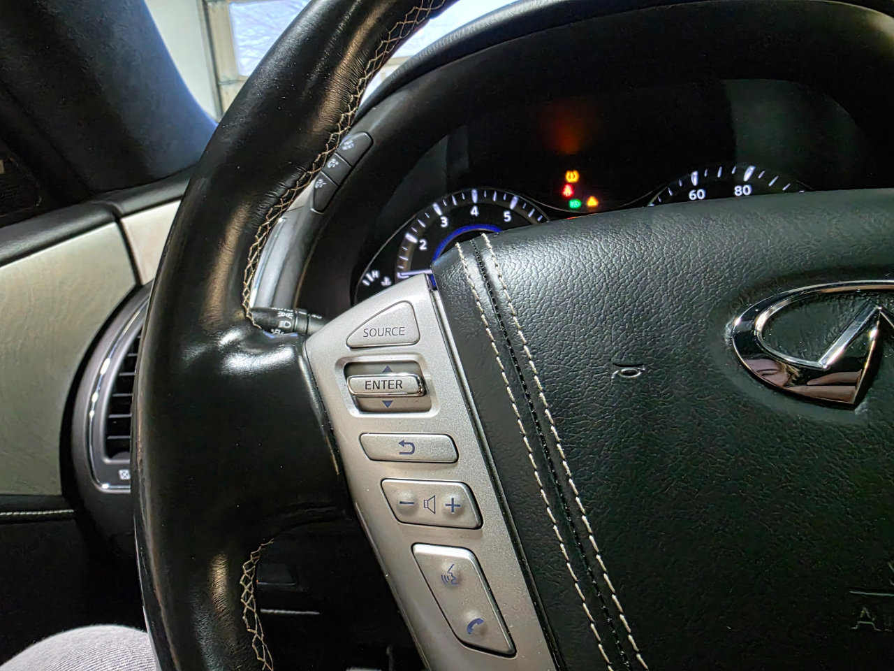 Used 2019 INFINITI QX80 Limited w/ All-Season Package image 34