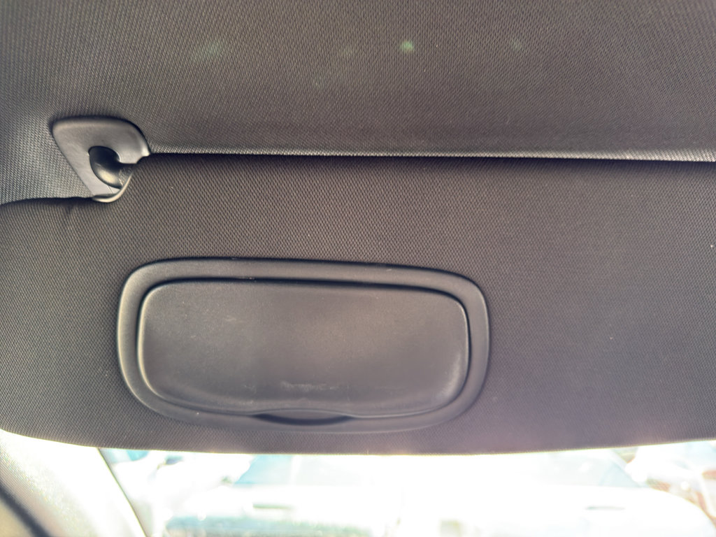 Used 2025 Chrysler Pacifica Select FWD image 24