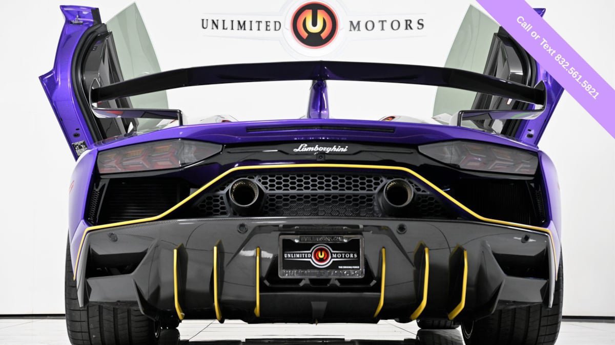 Used 2021 Lamborghini Aventador SVJ AWD/4WD image 14
