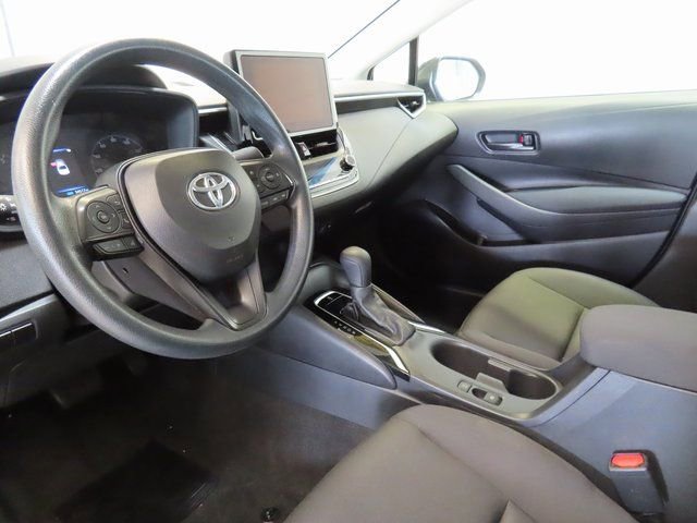 Used 2024 Toyota Corolla LE image 4