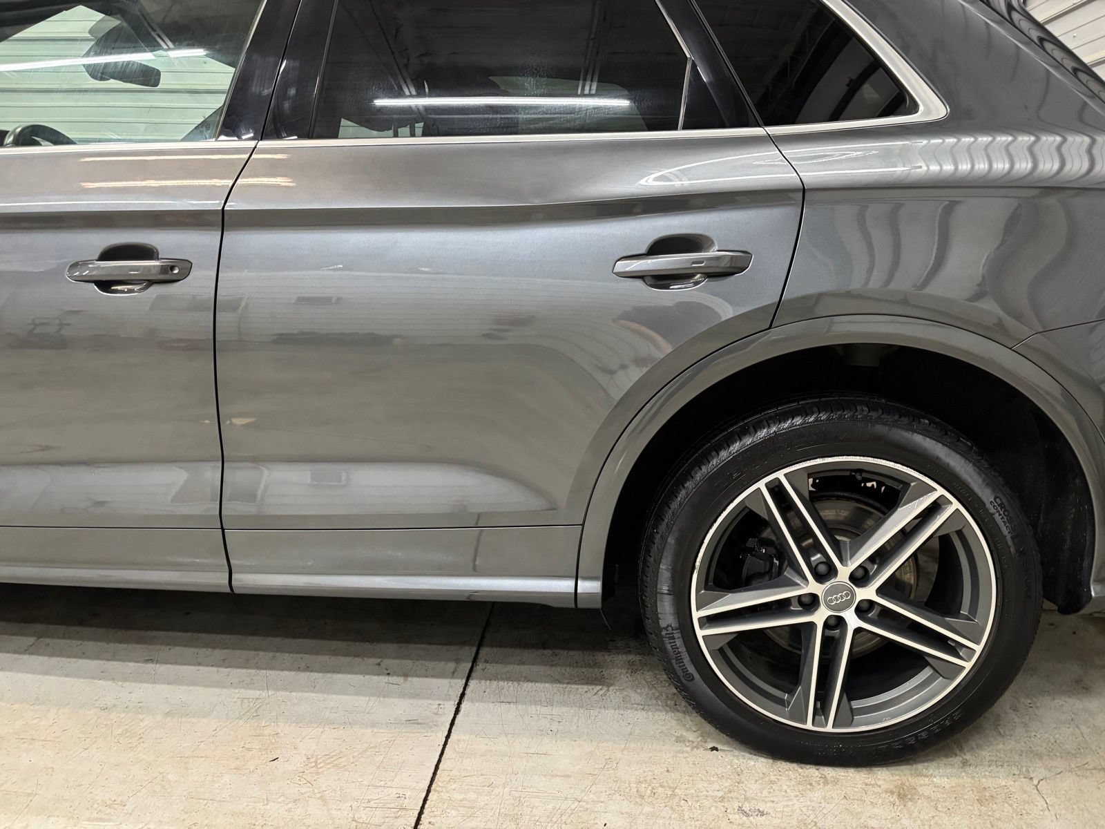 Used 2020 Audi SQ5 Premium w/ Convenience Package AWD/4WD image 8