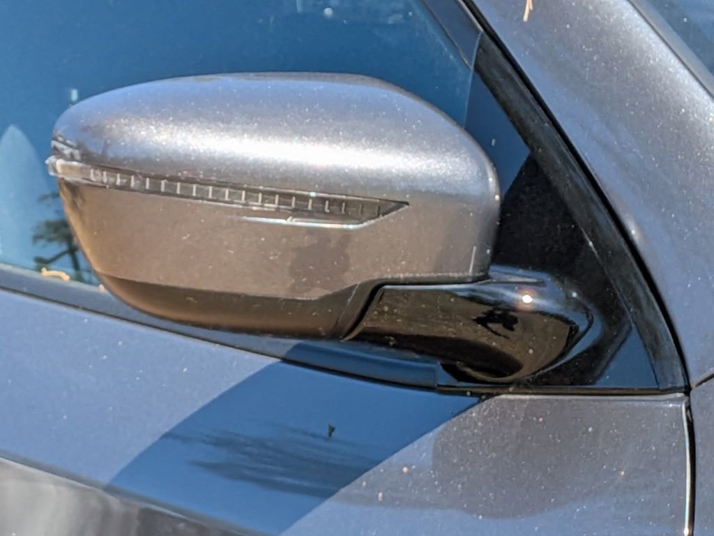 Used 2020 Nissan Pathfinder SV FWD image 10