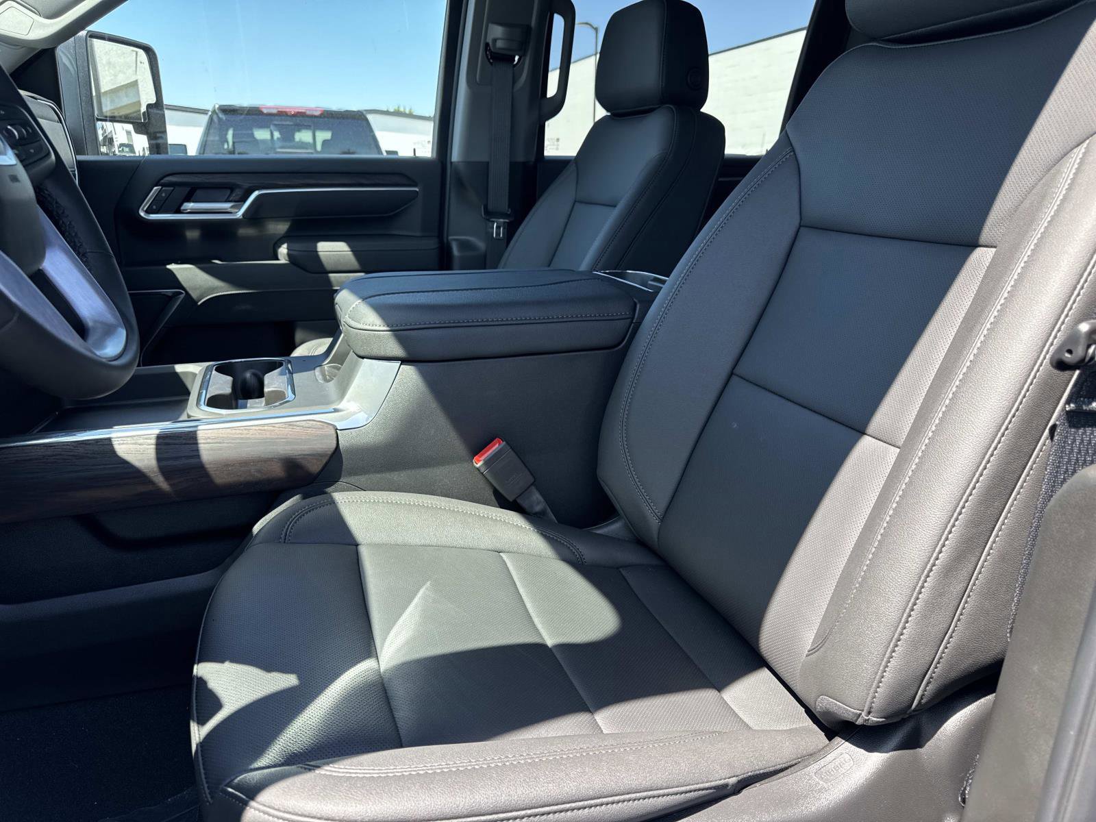 New 2026 GMC Sierra 2500 SLT w/ SLT Premium Package image 22