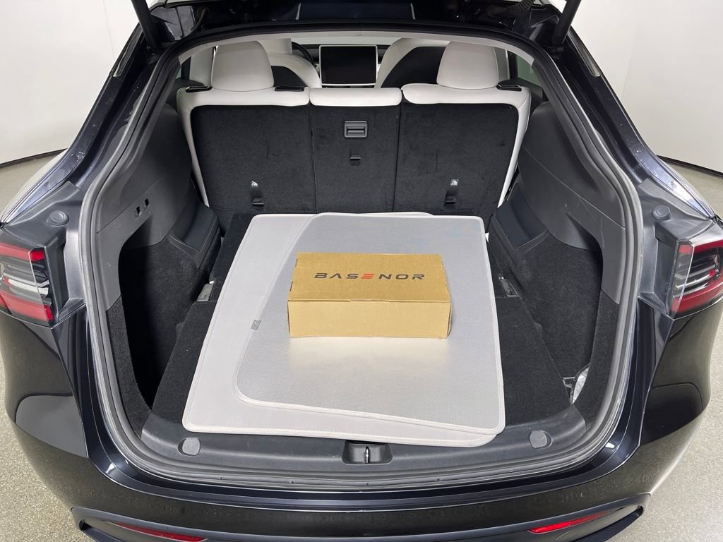 Used 2024 Tesla Model Y Long Range image 10