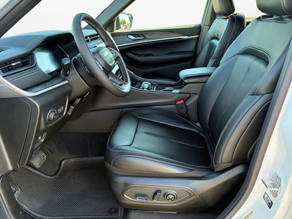 New 2026 Jeep Grand Cherokee L Limited image 19