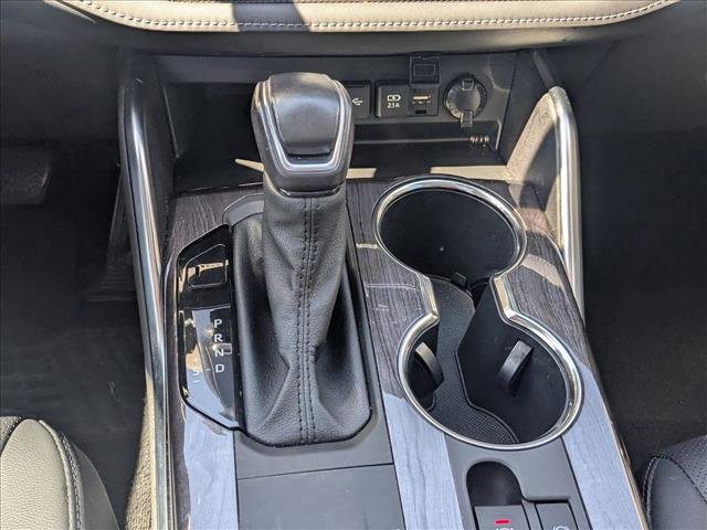 Used 2021 Toyota Highlander Limited image 16