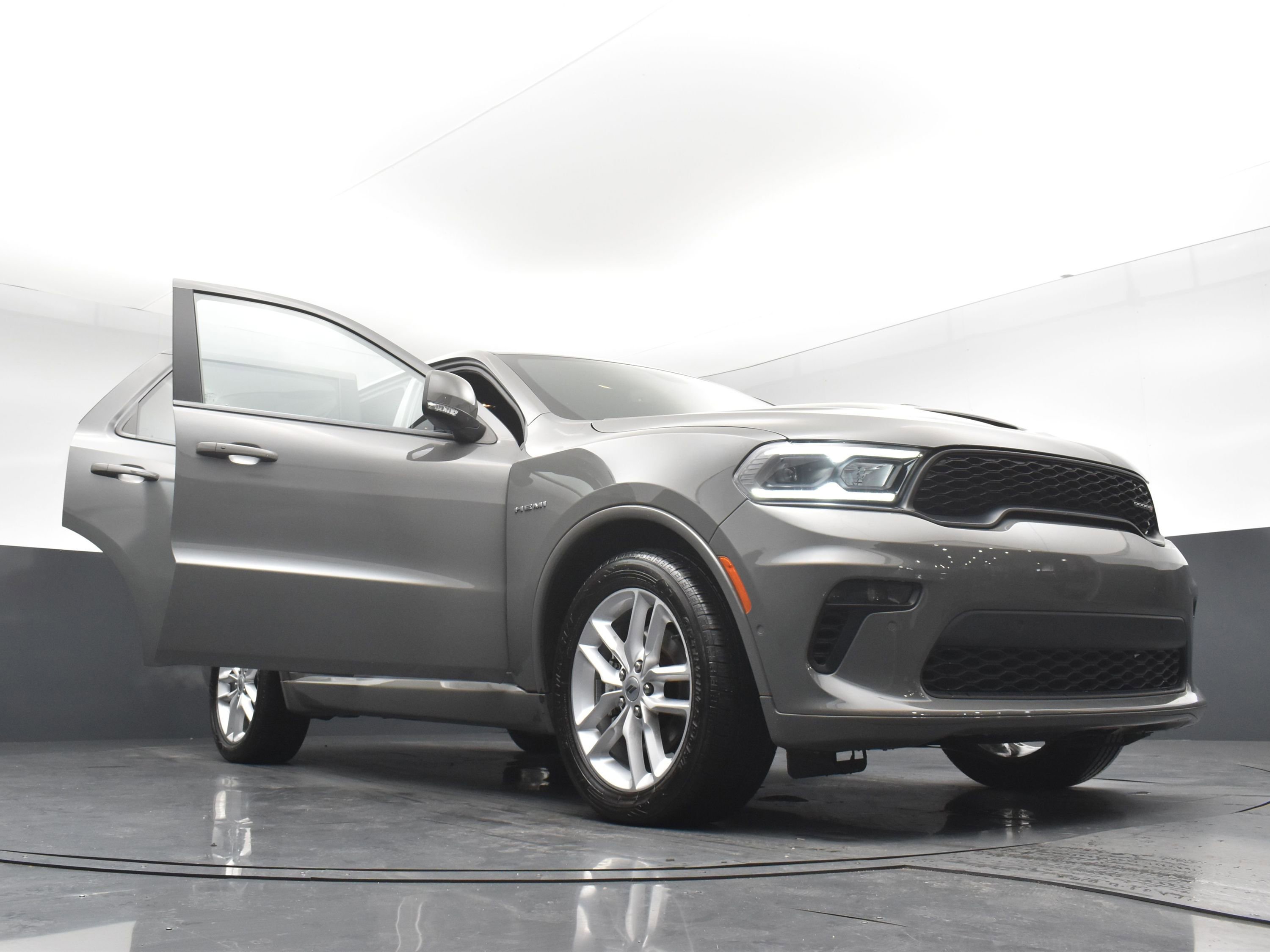 Used 2022 Dodge Durango R/T image 32