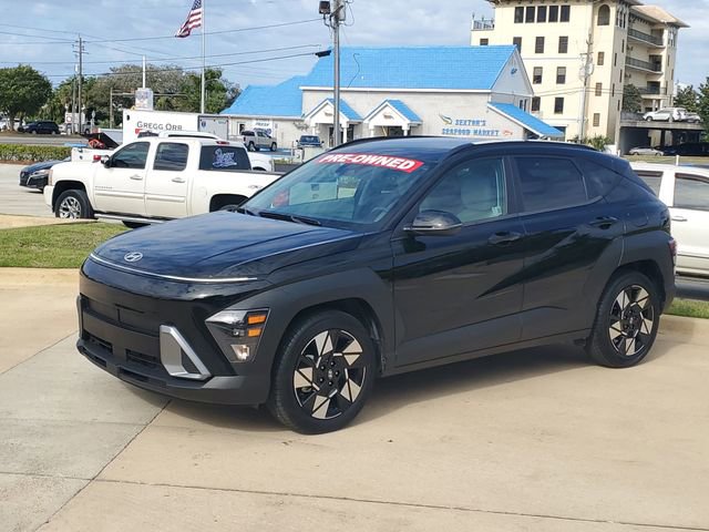Used 2025 Hyundai Kona SEL image 1