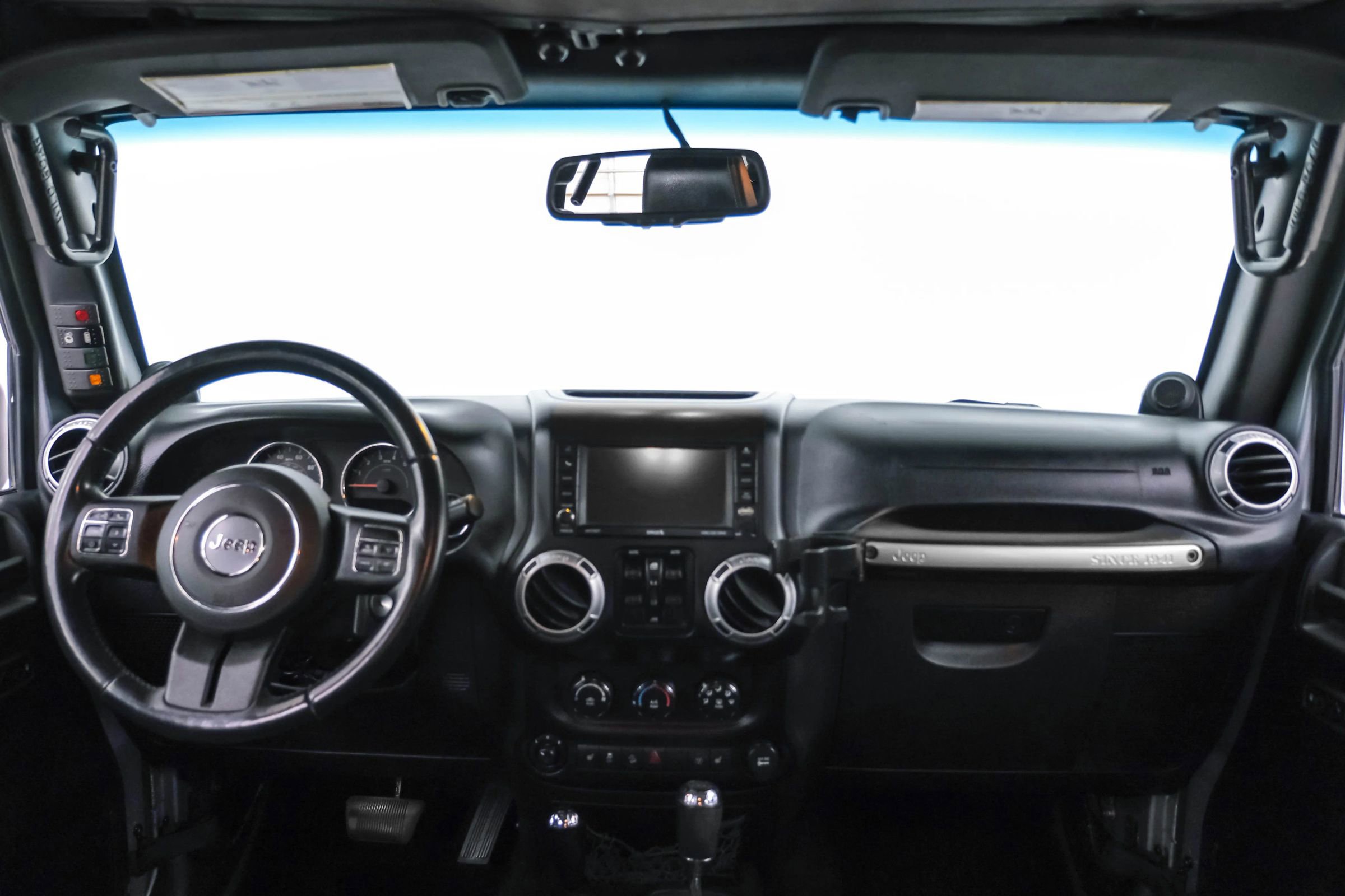 Used 2013 Jeep Wrangler Unlimited Sahara w/ Connectivity Group image 13