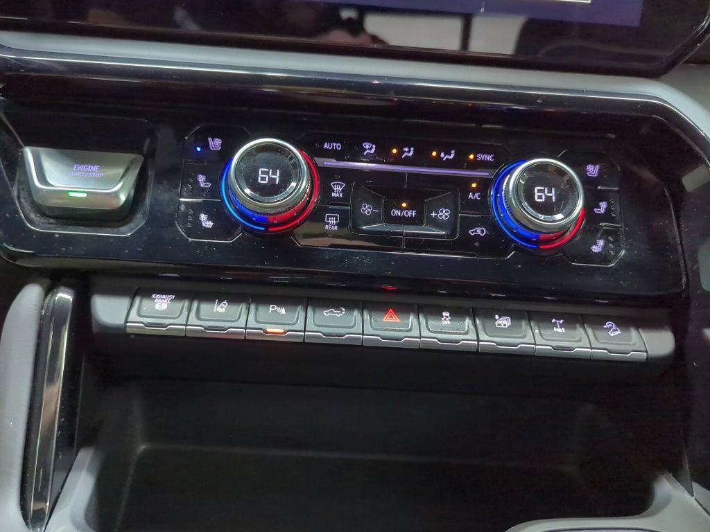 Used 2025 GMC Sierra 2500 AT4X AWD/4WD image 22