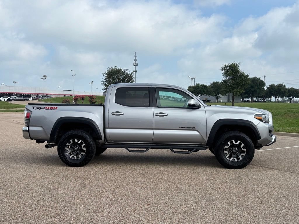 Used 2021 Toyota Tacoma TRD Off-Road AWD/4WD image 5