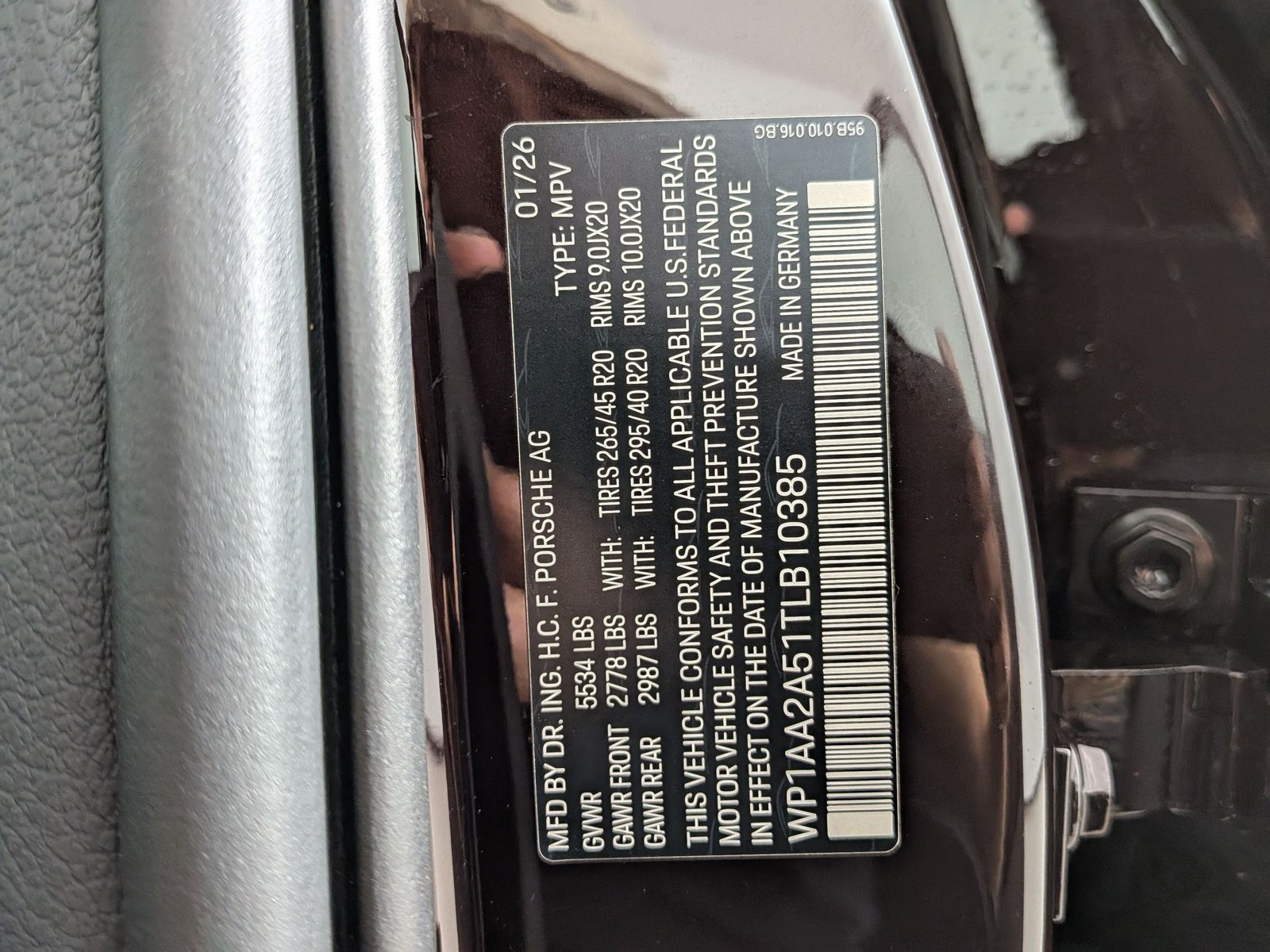 New 2026 Porsche Macan AWD/4WD image 29