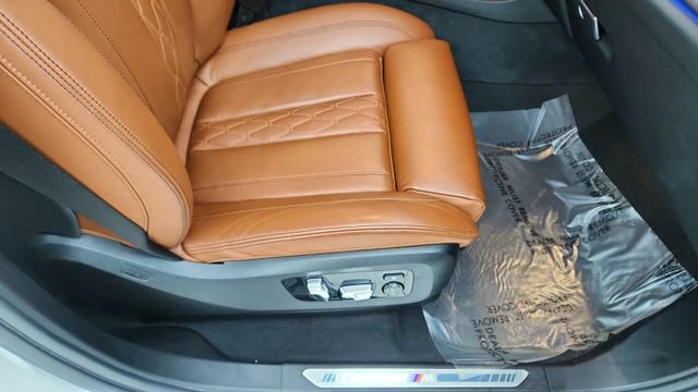 Used 2023 BMW X6 xDrive40i w/ Executive Package image 23
