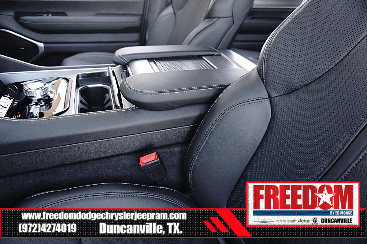 New 2025 Jeep Wagoneer L Series II w/ Premium Group I image 36