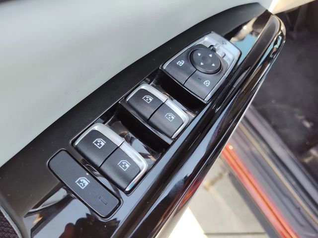 Used 2022 Kia Carnival SX Prestige image 18