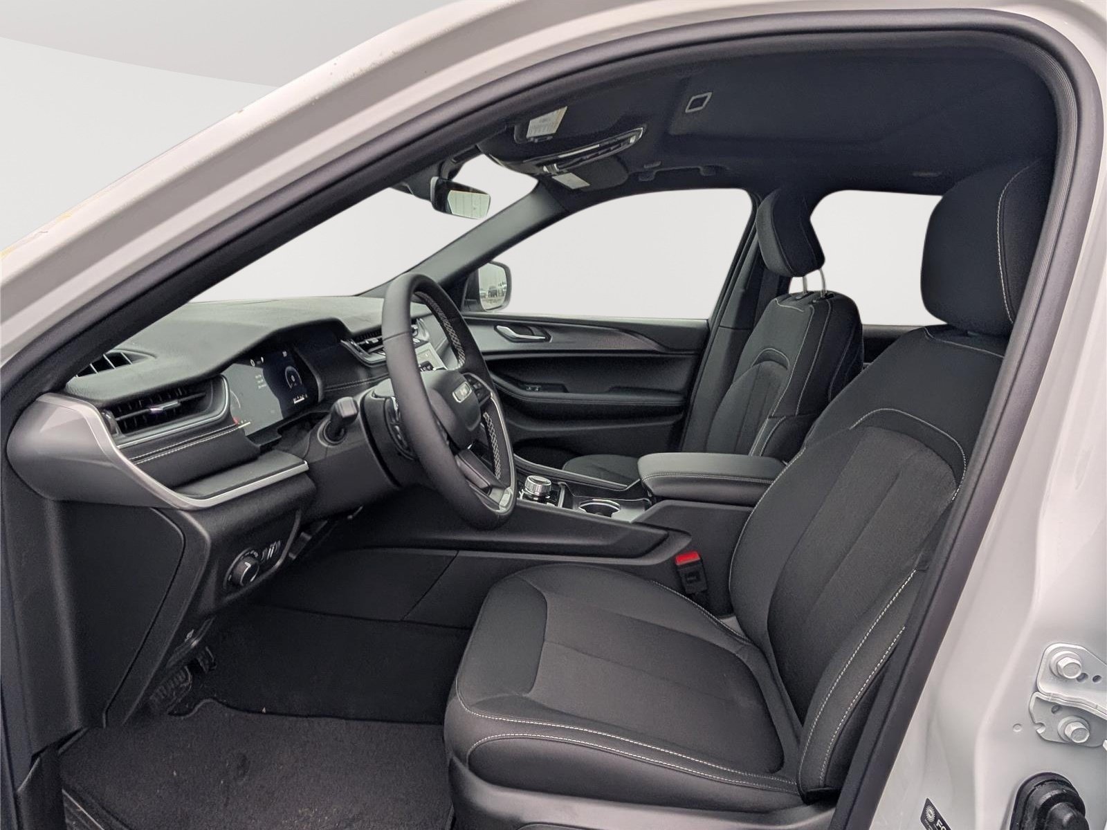 New 2026 Jeep Grand Cherokee Laredo X AWD/4WD image 10