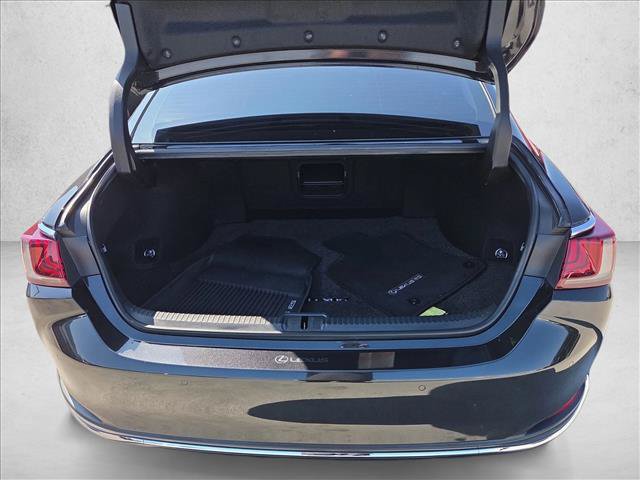 Used 2024 Lexus ES 300h w/ Accessory Package (Z2) FWD image 6