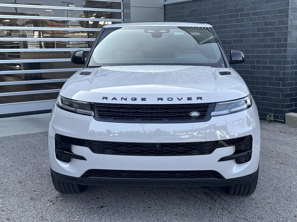 New 2026 Land Rover Range Rover Sport SE AWD/4WD image 2