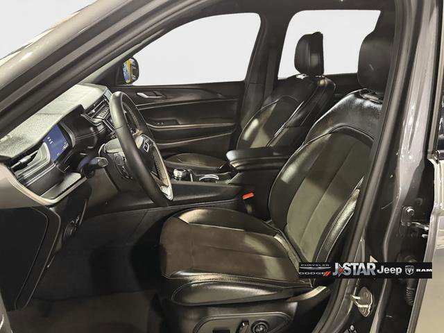 Used 2023 Jeep Grand Cherokee Altitude image 10