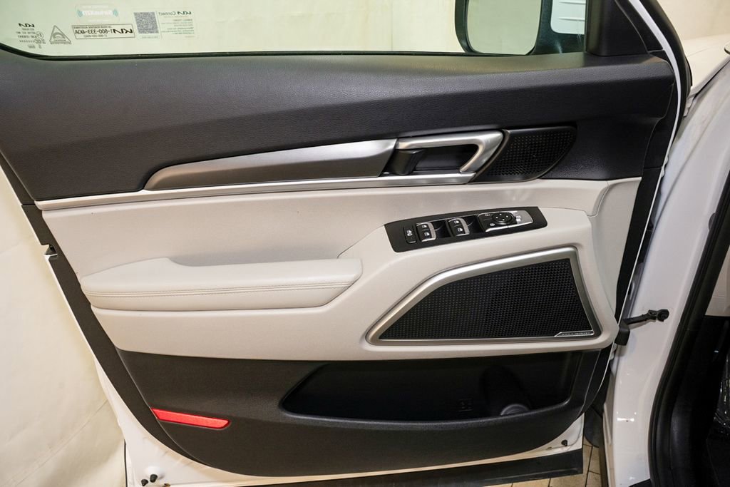 Used 2022 Kia Telluride S AWD/4WD image 13