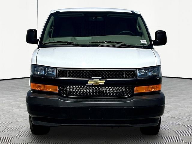 New 2026 Chevrolet Express 2500 RWD image 2