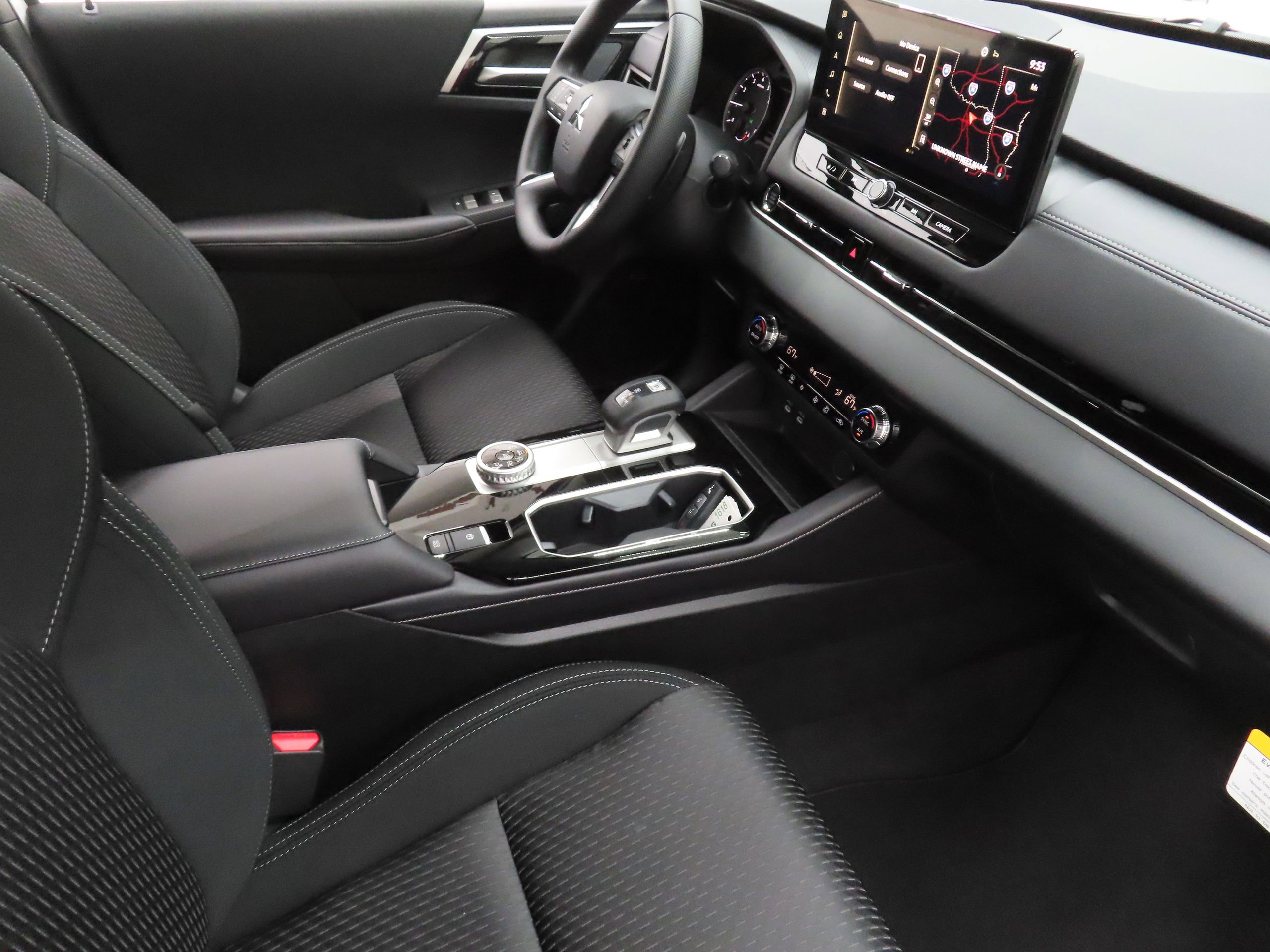 New 2026 Mitsubishi Outlander ES image 21