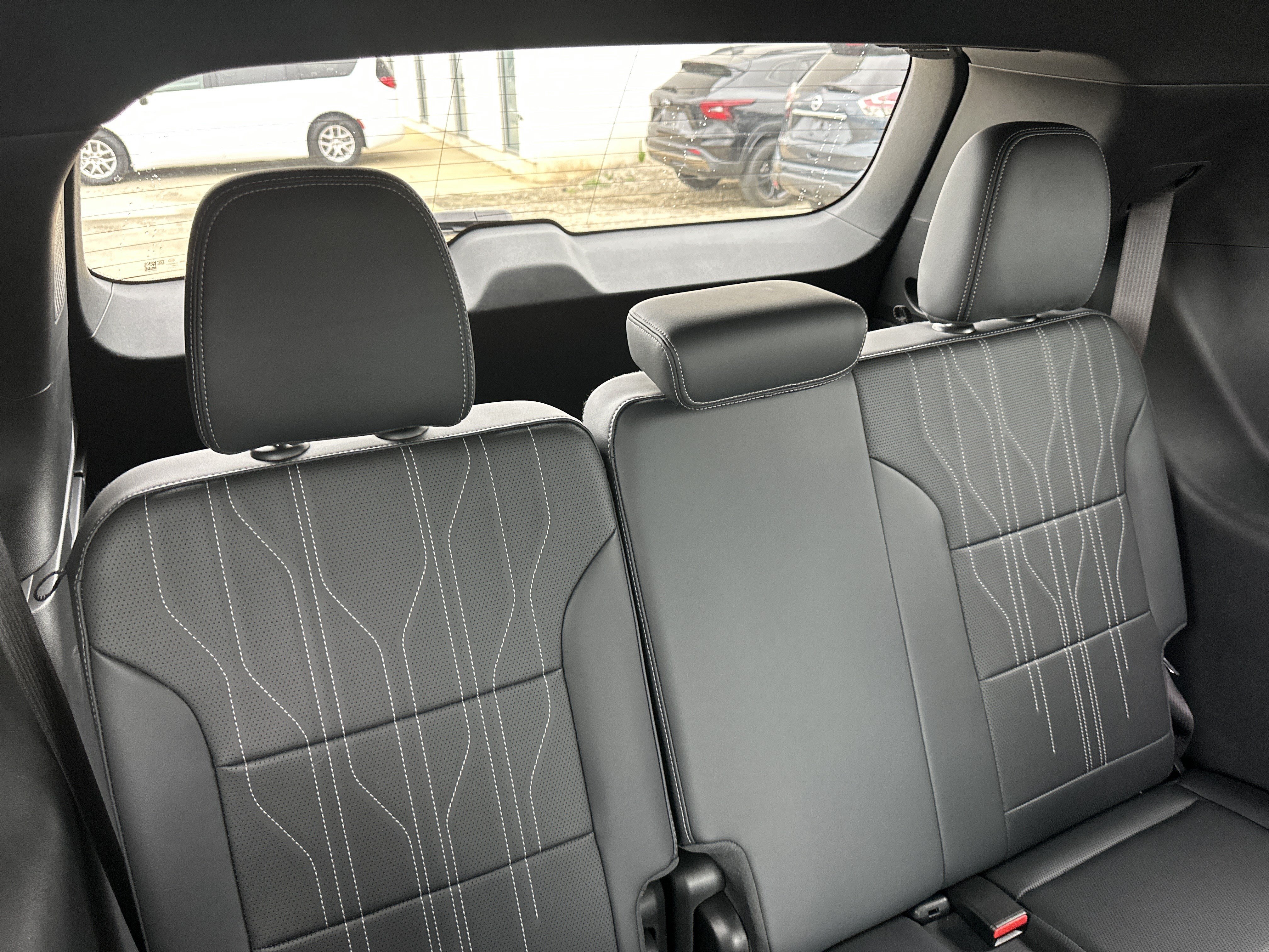Certified 2025 Buick Enclave Avenir w/ Super Cruise Package AWD/4WD image 17