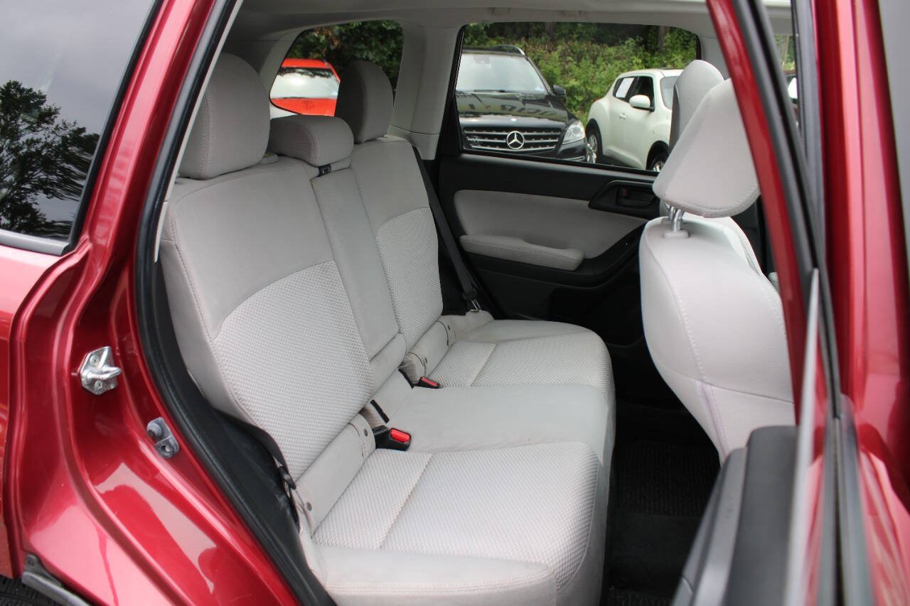 Used 2015 Subaru Forester 2.5i Premium AWD/4WD image 28