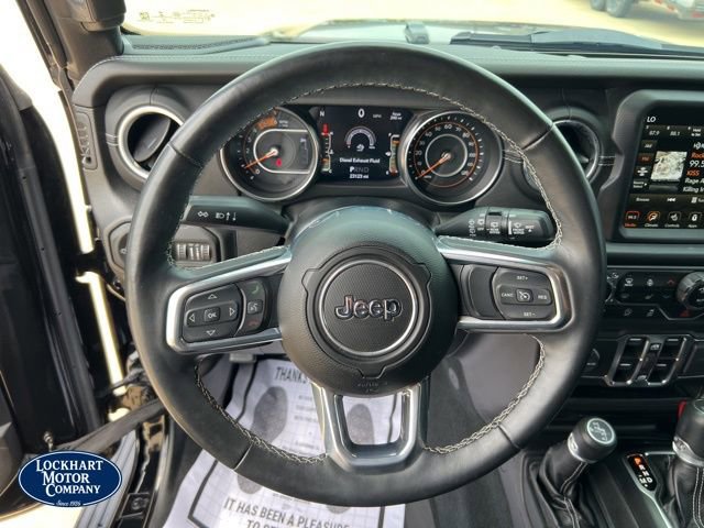 Used 2022 Jeep Wrangler Unlimited Sahara w/ LED Lighting Group AWD/4WD image 30