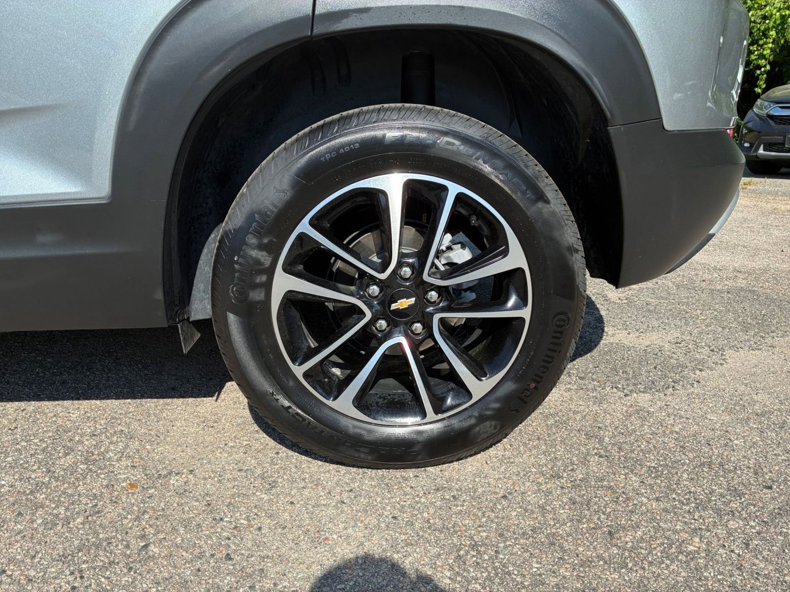 Used 2025 Chevrolet TrailBlazer LT w/ Driver Confidence Package AWD/4WD image 28