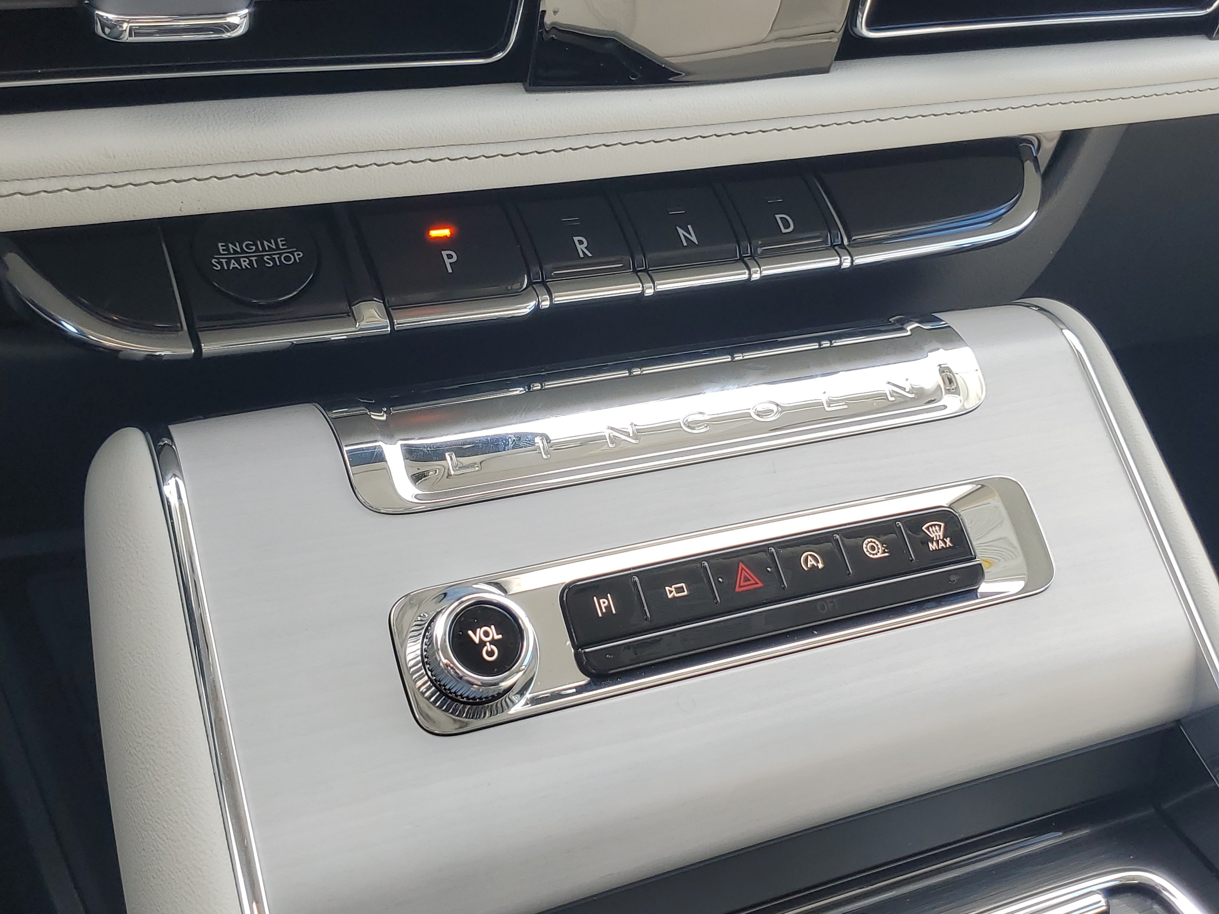 New 2027 Lincoln Aviator Reserve w/ Jet Appearance Package AWD/4WD image 20