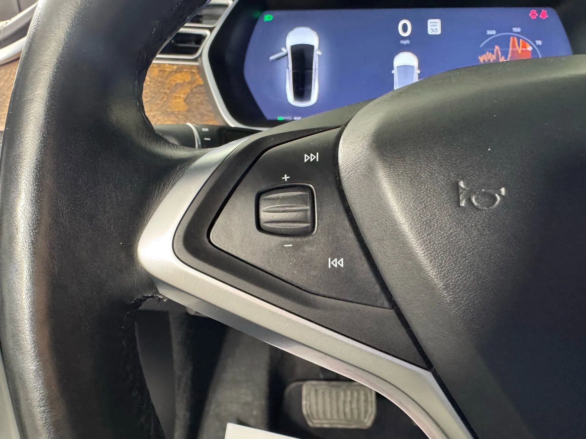 Used 2017 Tesla Model X 100D image 15