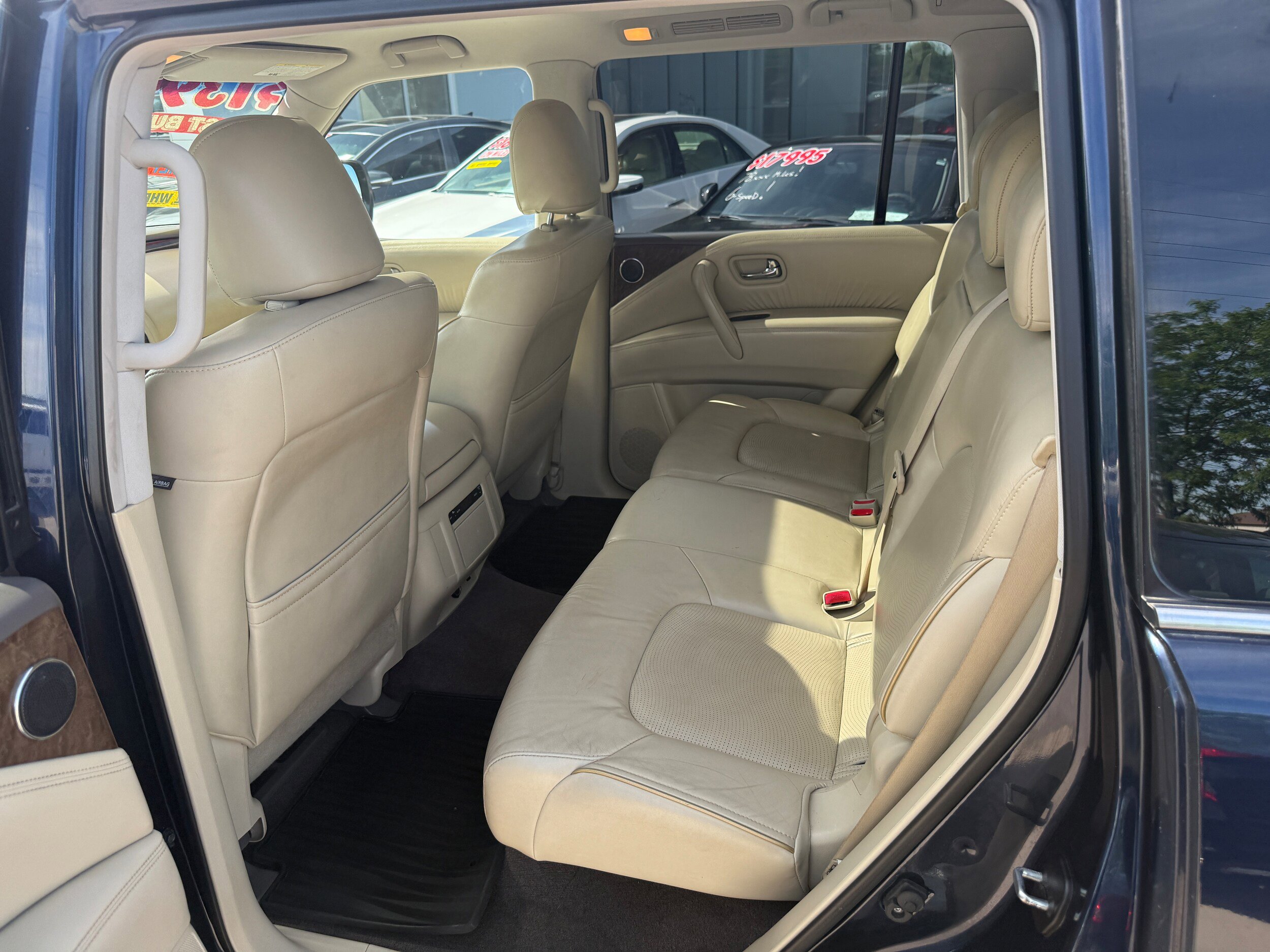 Used 2017 INFINITI QX80 4WD w/ Driver Assistance Package image 8