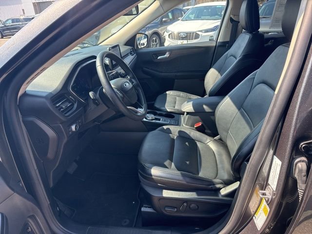 Certified 2020 Ford Escape Titanium image 18