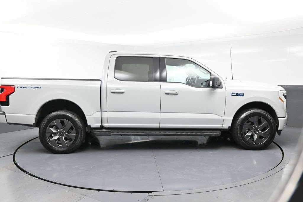Used 2024 Ford F150 Lightning Flash w/ Max Trailer Tow Package image 8
