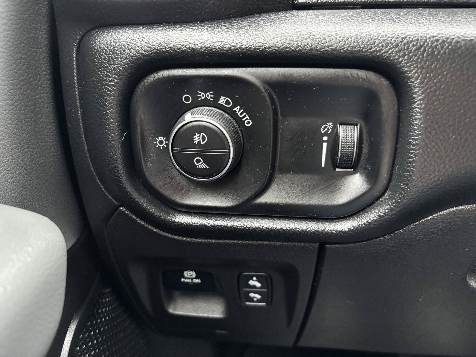 Used 2021 RAM 1500 Big Horn AWD/4WD image 29