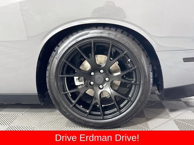 Used 2023 Dodge Challenger R/T w/ Blacktop Package RWD image 4