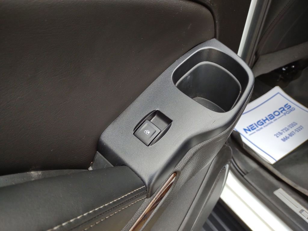 Used 2017 Chevrolet Suburban LT image 35