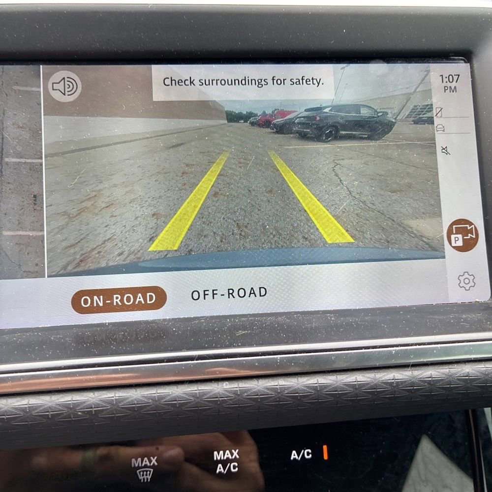 Used 2021 Land Rover Range Rover Evoque S AWD/4WD image 11