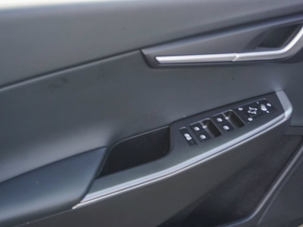 Used 2024 Kia EV6 Light RWD image 18