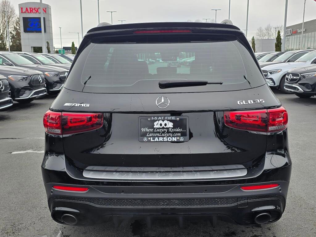 Used 2022 Mercedes-Benz GLB 35 AMG 4MATIC image 5