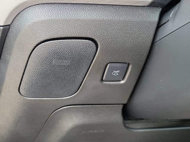 Used 2022 Ford Mustang GT Premium w/ Black Accent Package RWD image 15