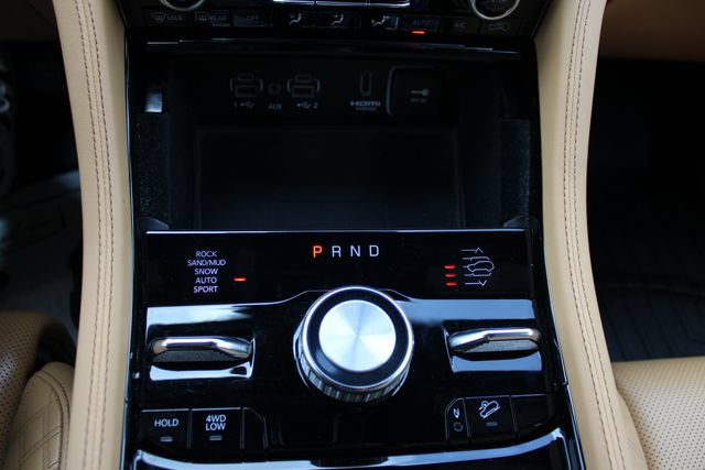 Used 2022 Jeep Grand Cherokee L Summit AWD/4WD image 21