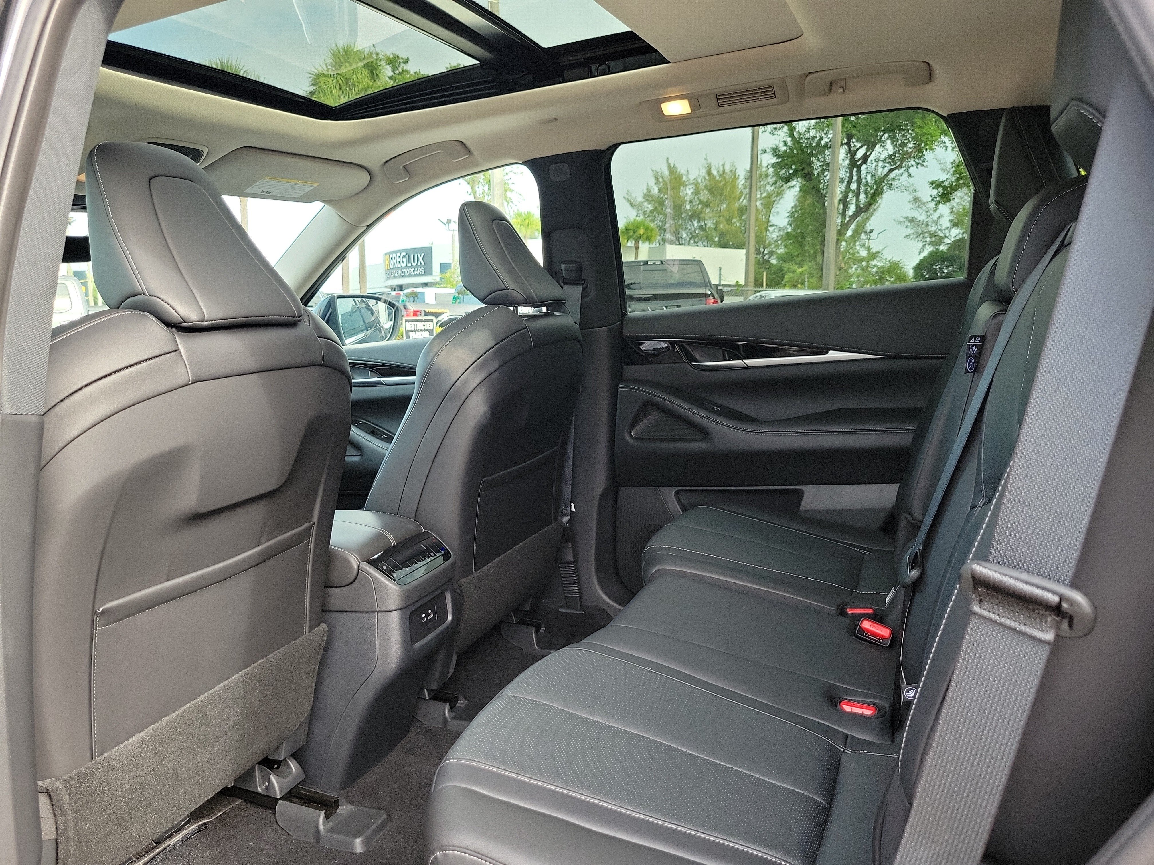 Used 2025 INFINITI QX60 Pure AWD/4WD image 14
