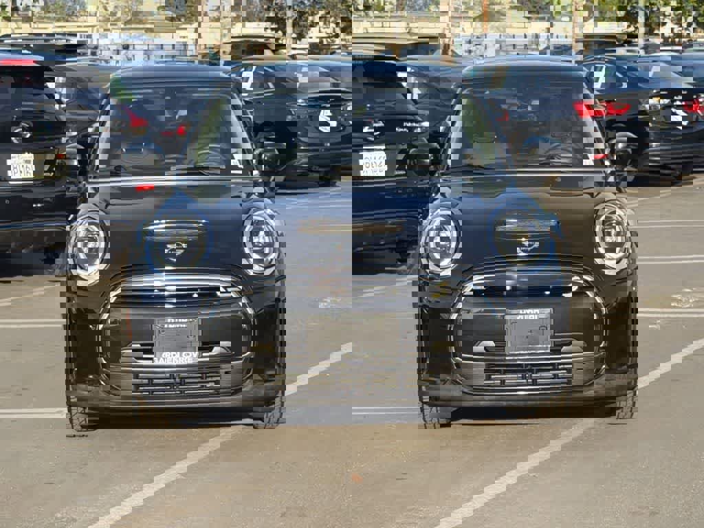 Used 2023 MINI Cooper SE image 2