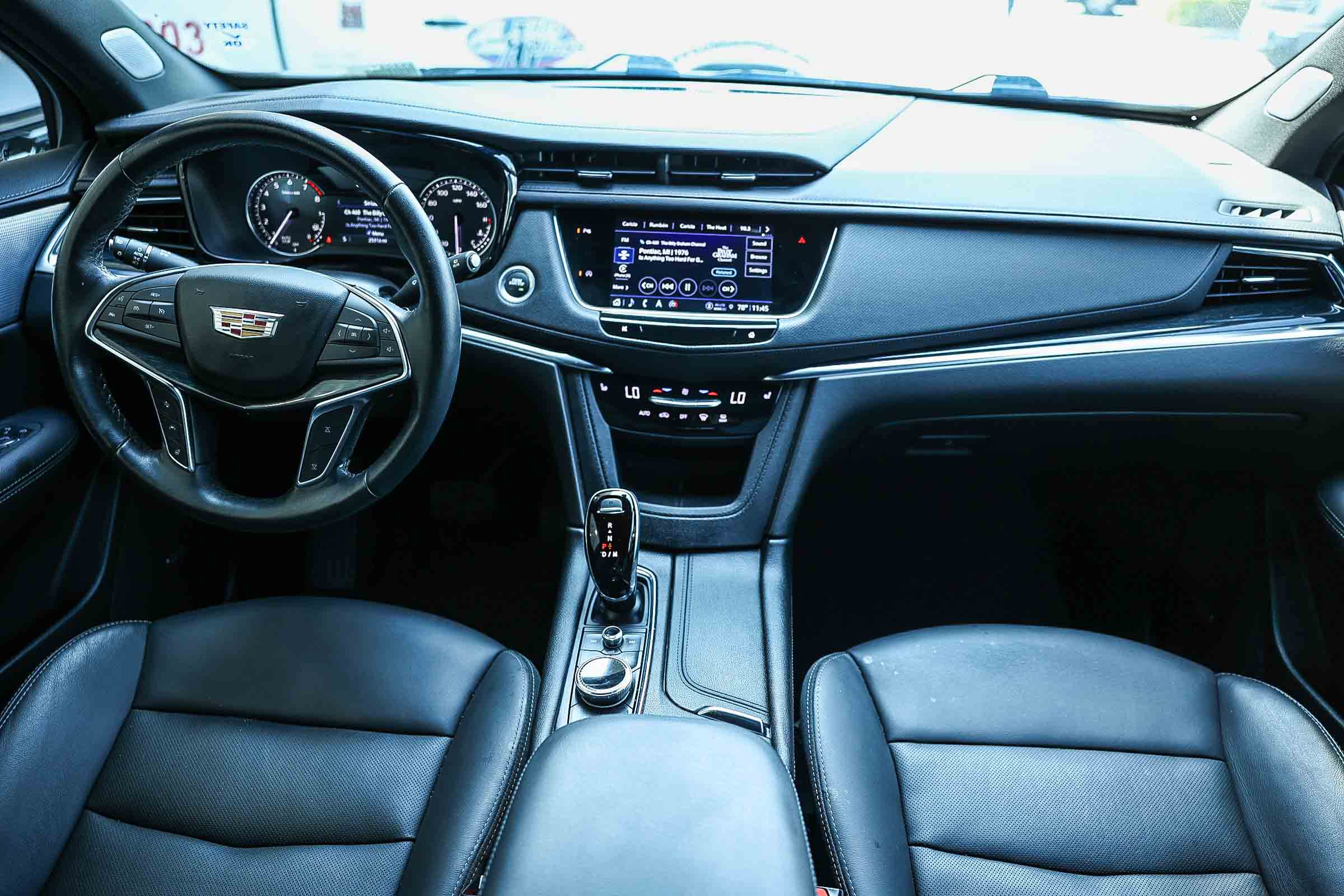 Used 2023 Cadillac XT5 Premium Luxury image 17