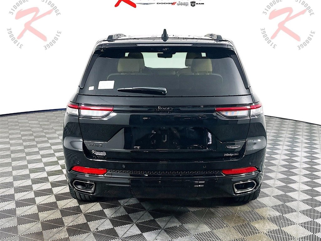 New 2025 Jeep Grand Cherokee Summit image 6