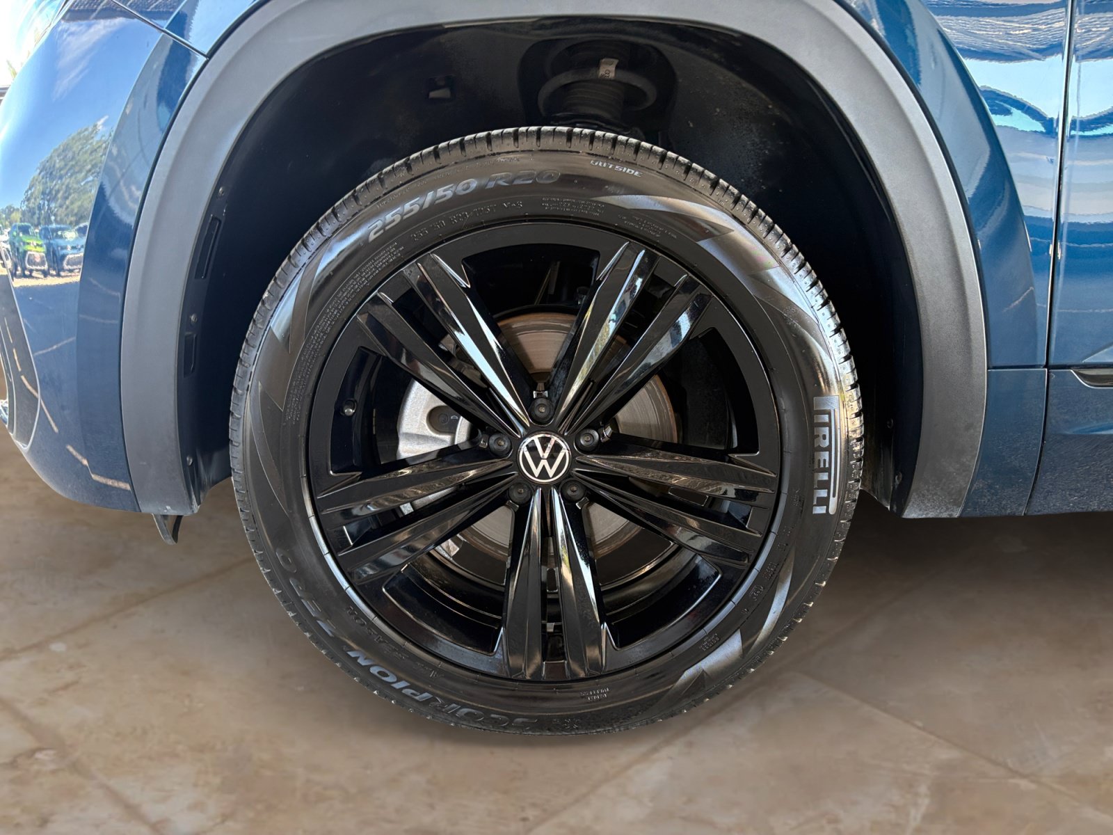 Certified 2023 Volkswagen Atlas Cross Sport SEL R-Line AWD/4WD image 26