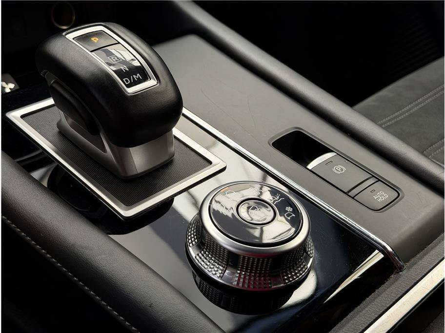Used 2024 Mitsubishi Outlander FWD image 15
