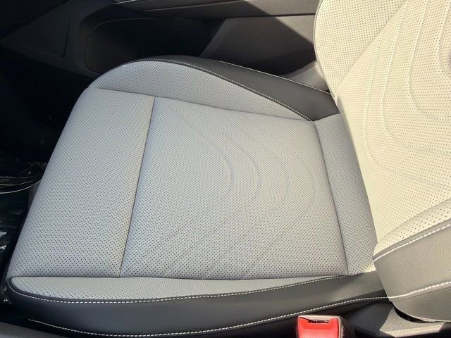 New 2026 Volkswagen Tiguan SE R-Line image 32